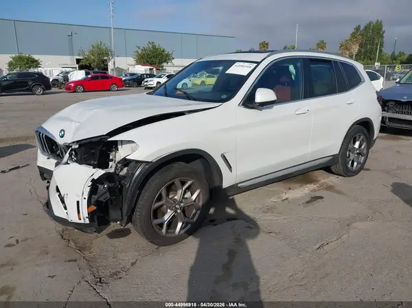 5UX53DP09R9V98218 2024 BMW X3 - Image 2