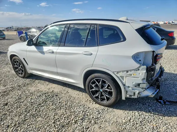 5UX53DP09R9W36790 2024 BMW X3 - Image 2
