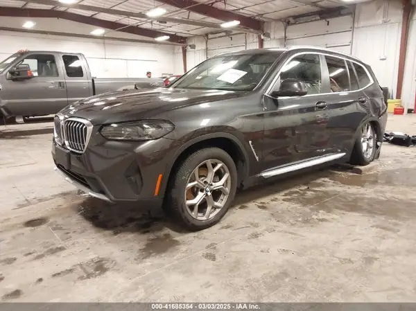 5UX53DP0XN9K23741 2022 BMW X3 - Image 2
