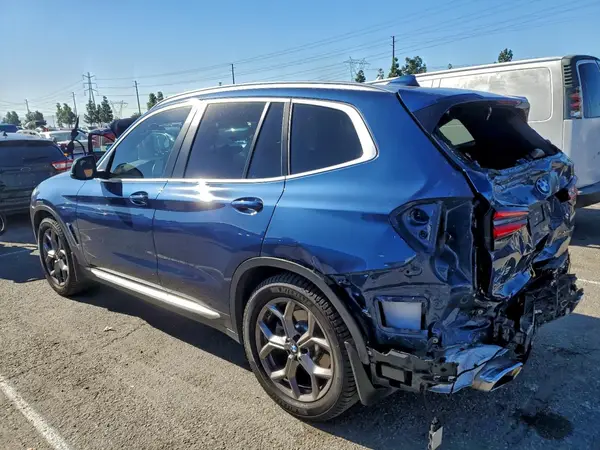 5UX53DP0XN9K48056 2022 BMW X3 - Image 2