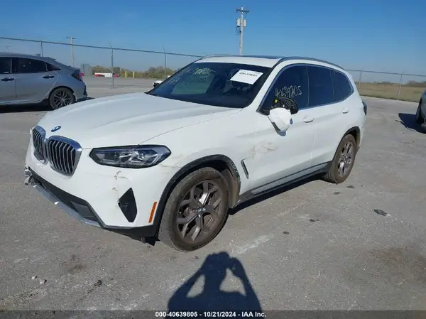 5UX53DP0XN9K58733 2022 BMW X3 - Image 2