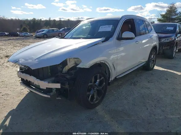 5UX53DP0XN9M07481 2022 BMW X3 - Image 2