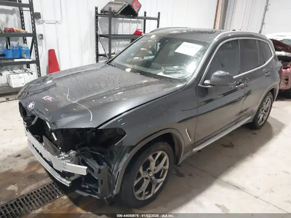 5UX53DP0XN9N05569 2022 BMW X3 - Image 2