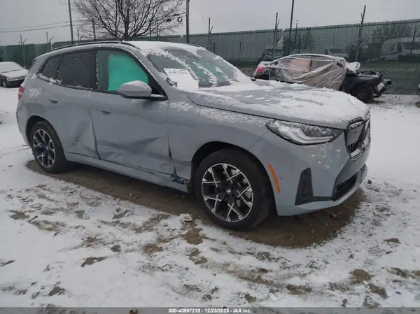 5UX53GP00T9159806 2026 BMW X3 - Image 1