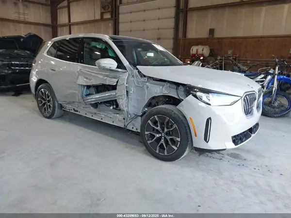 5UX53GP01S9121354 2025 BMW X3 - Image 1