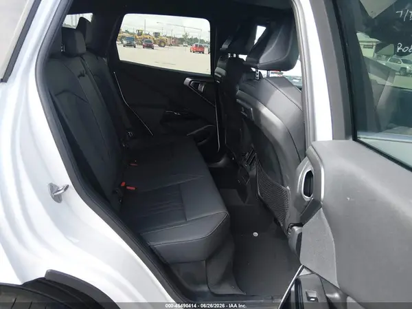 5UX53GP01T9235503 2026 BMW X3 - Image 8
