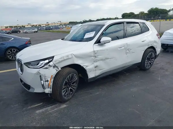 5UX53GP02T9199689 2026 BMW X3 - Image 2