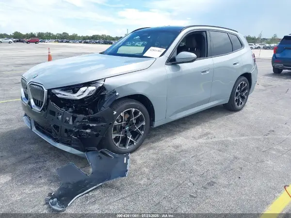 5UX53GP03S9099700 2025 BMW X3 - Image 2