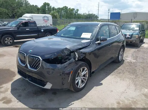 5UX53GP03S9Z44917 2025 BMW X3 - Image 2