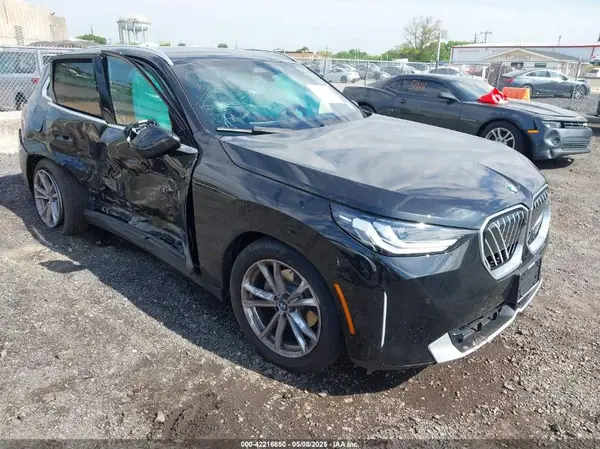 5UX53GP03S9Z66674 2025 BMW X3 - Image 1