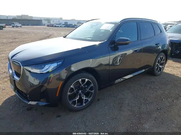 5UX53GP05T9142323 2026 BMW X3 - Image 2