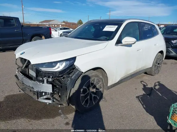 5UX53GP05T9178156 2026 BMW X3 - Image 2