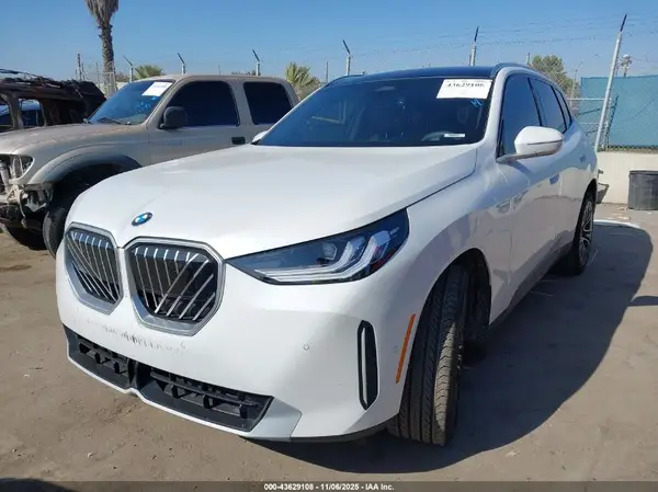 5UX53GP06S9012386 2025 BMW X3 - Image 2