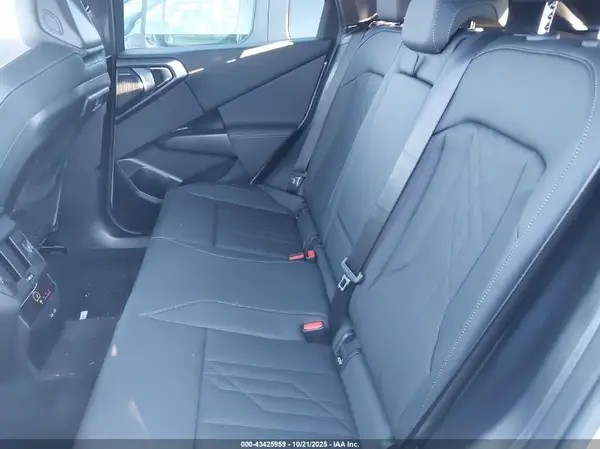 5UX53GP06T9156568 2026 BMW X3 - Image 8