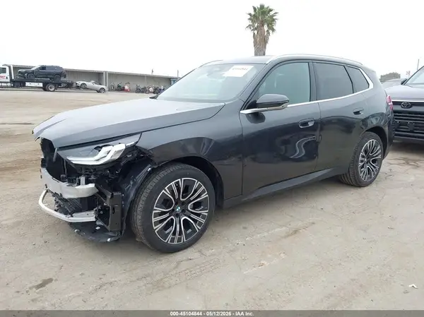 5UX53GP07S9021422 2025 BMW X3 - Image 2