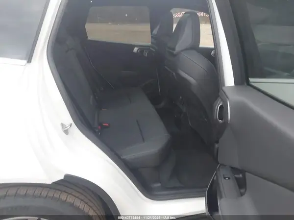 5UX53GP07T9210170 2026 BMW X3 - Image 8