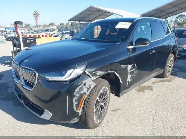 5UX53GP07T9423961 2026 BMW X3 - Image 2
