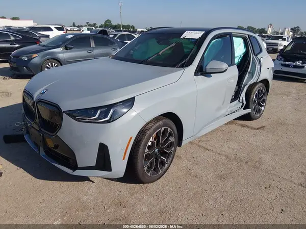 5UX53GP07T9438699 2026 BMW X3 - Image 2