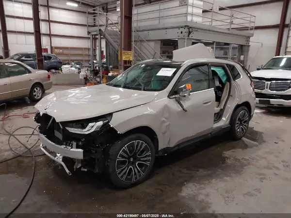 5UX53GP08S9Z71076 2025 BMW X3 - Image 2