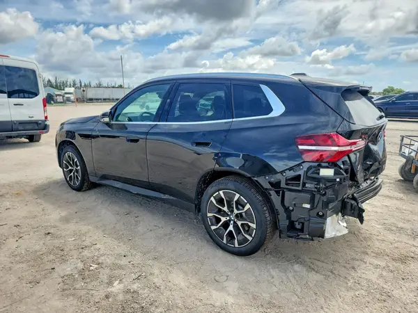 5UX53GP08T9370378 2026 BMW X3 - Image 2