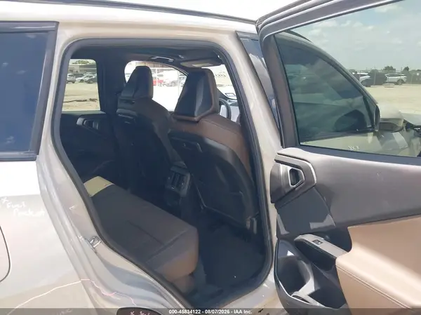 5UX53GP09T9258902 2026 BMW X3 - Image 8