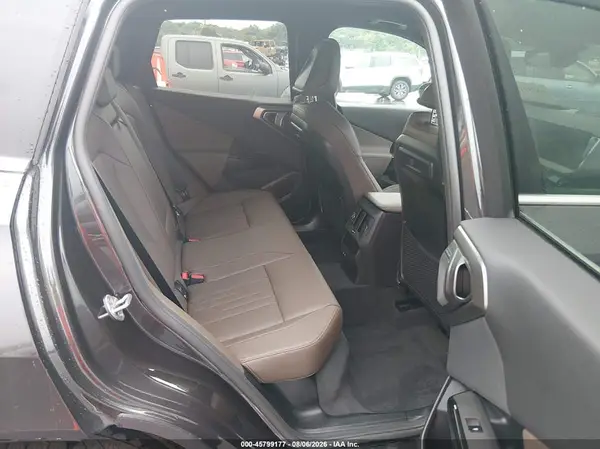 5UX53GP0XT9429883 2026 BMW X3 - Image 8