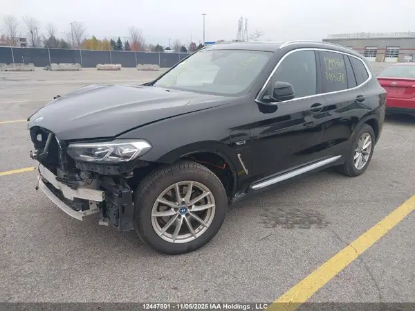5UX63DP09N9M13678 2022 BMW X3 - Image 2