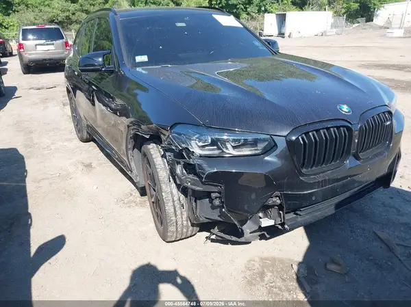 5UX83DP00N9J13990 2022 BMW X3 - Image 1