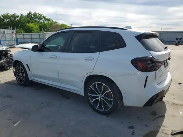 5UX83DP00N9J59996 2022 BMW X3 - Image 2