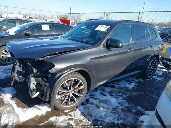 5UX83DP00N9J67127 2022 BMW X3 - Image 2