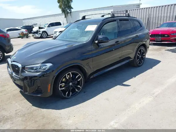 5UX83DP00N9K07562 2022 BMW X3 - Image 2