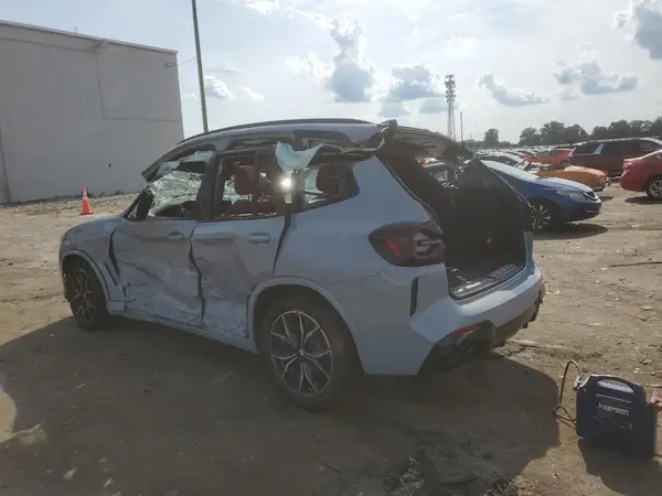 5UX83DP00N9K71861 2022 BMW X3 - Image 2