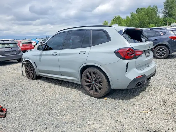 5UX83DP00N9L53427 2022 BMW X3 - Image 2