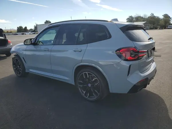 5UX83DP00P9P90928 2023 BMW X3 - Image 2