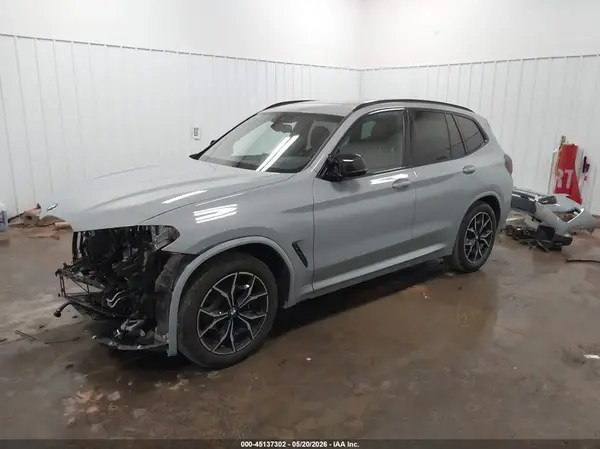 5UX83DP00P9T37084 2023 BMW X3 - Image 2