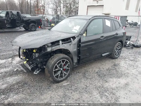 5UX83DP01R9V65002 2024 BMW X3 - Image 2