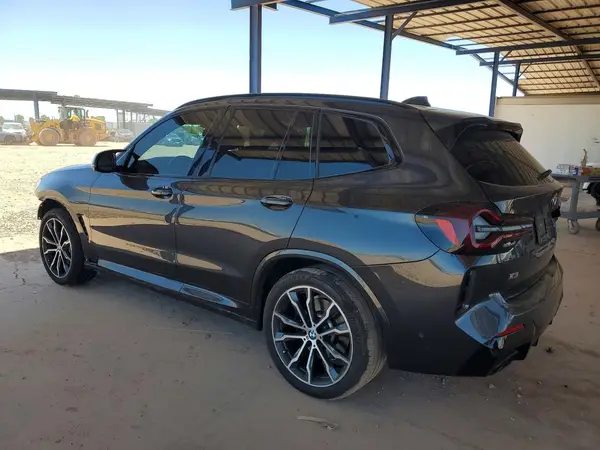 5UX83DP03N9K46257 2022 BMW X3 - Image 2