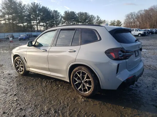 5UX83DP04N9J07822 2022 BMW X3 M - Image 2