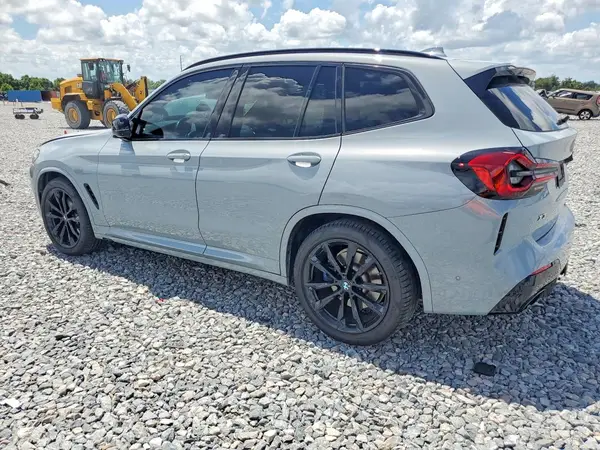 5UX83DP04N9L14548 2022 BMW X3 - Image 2