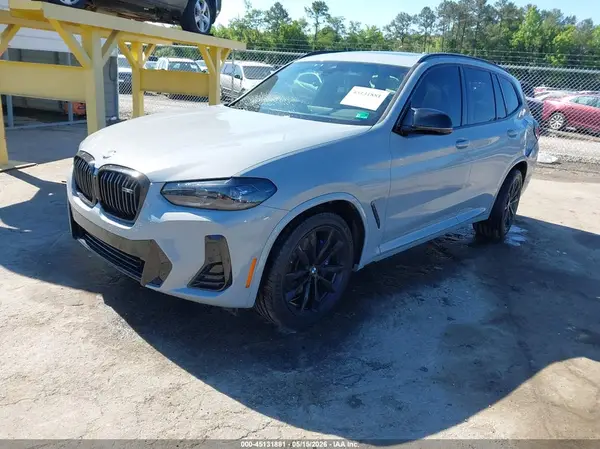5UX83DP04N9L62485 2022 BMW X3 - Image 2