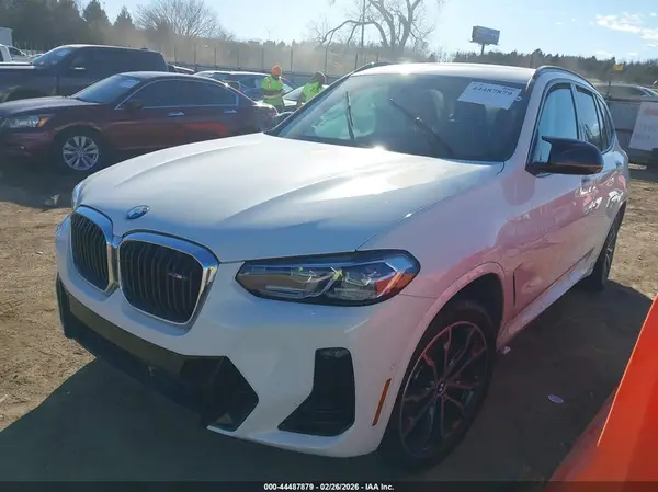 5UX83DP04N9M54566 2022 BMW X3 - Image 2