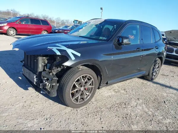 5UX83DP04P9P90897 2023 BMW X3 - Image 2
