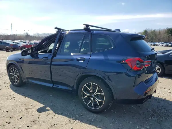 5UX83DP04R9W62176 2024 BMW X3 - Image 2