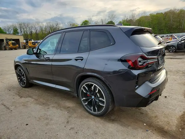 5UX83DP05N9K23546 2022 BMW X3 - Image 2