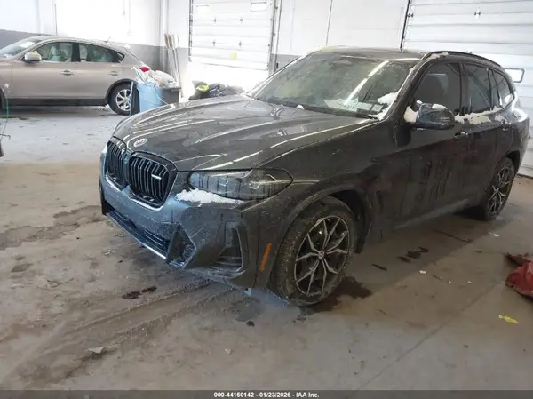 5UX83DP05P9N60110 2023 BMW X3 - Image 2