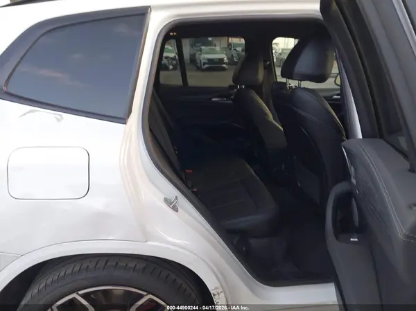 5UX83DP05R9T52344 2024 BMW X3 - Image 8