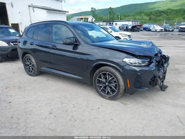 5UX83DP05R9V58294 2024 BMW X3 - Image 1