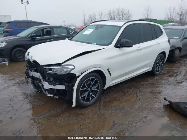 5UX83DP07P9S24703 2023 BMW X3 - Image 2