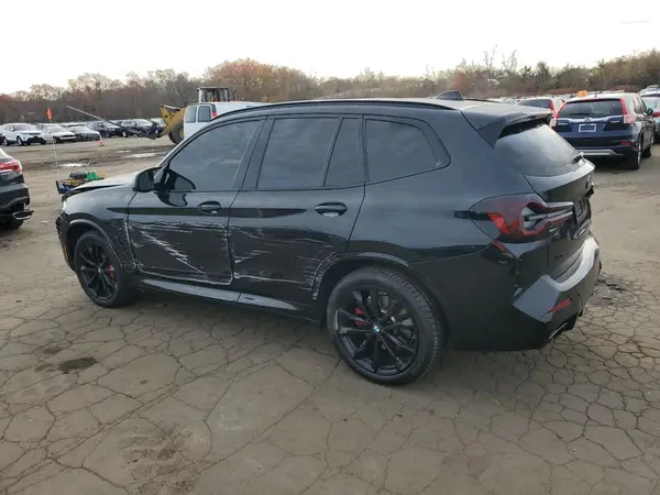 5UX83DP07R9V27421 2024 BMW X3 - Image 2