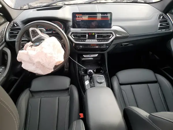 5UX83DP07R9V27421 2024 BMW X3 - Image 8